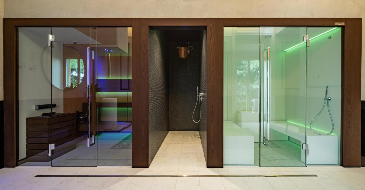 Palace Grand Hotel Varese - Housity