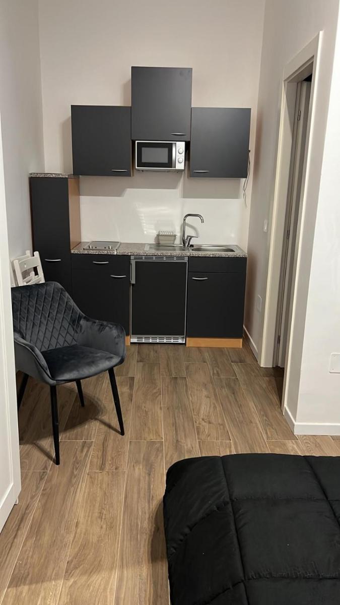 Business Home Piazza Cesare Battisti B&B Residence - Housity
