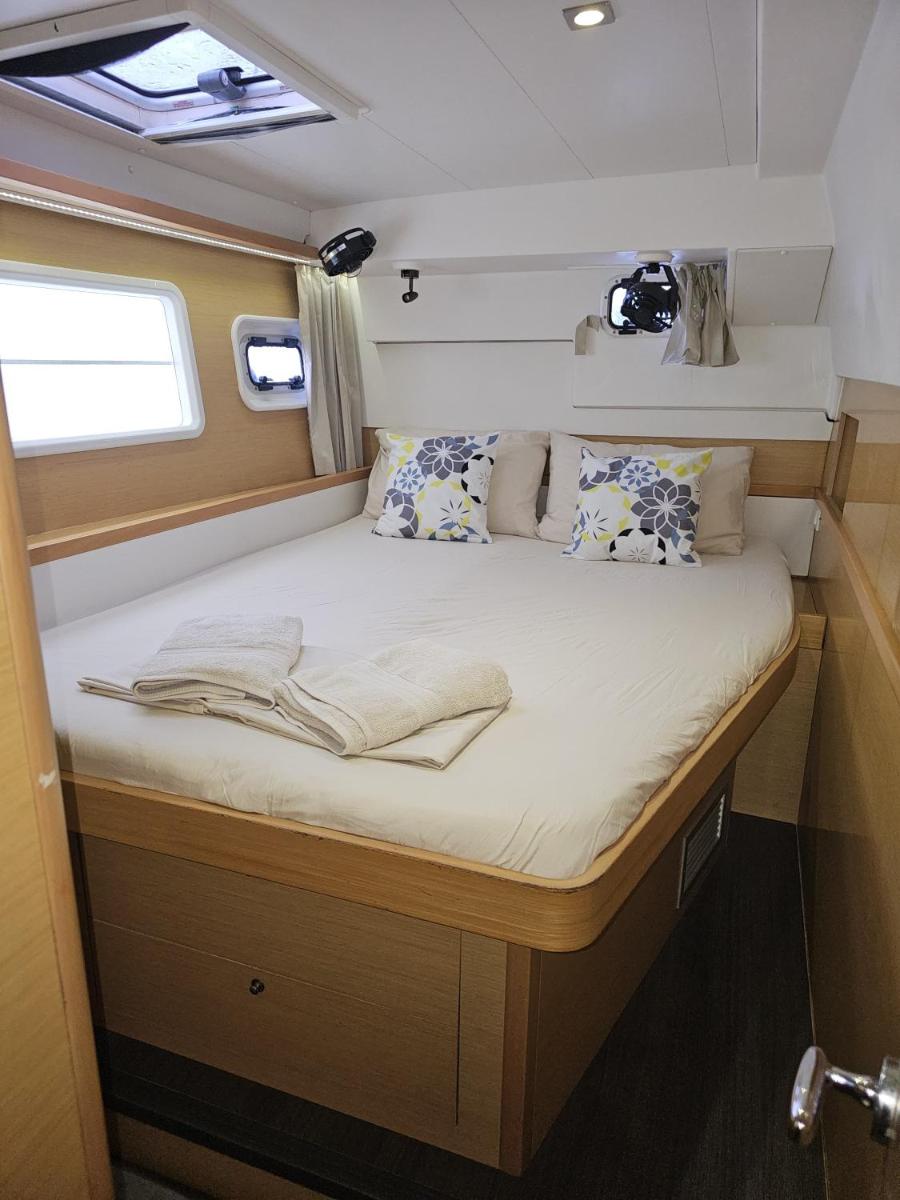Private Catamarán With Crew - DON C - Lagoon 40 feet - All Inclusive - Housity