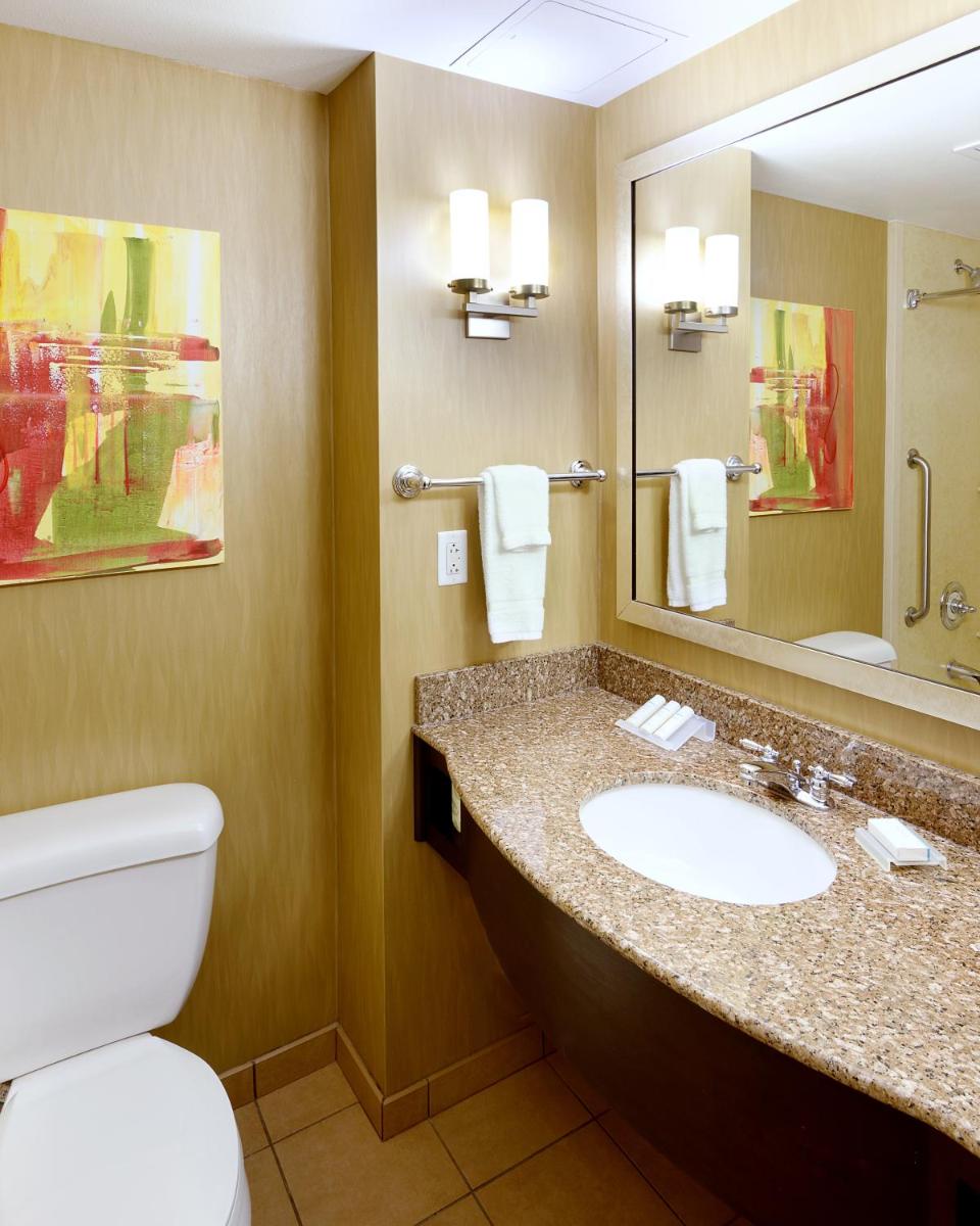 Hilton Garden Inn Springfield, MO - Housity