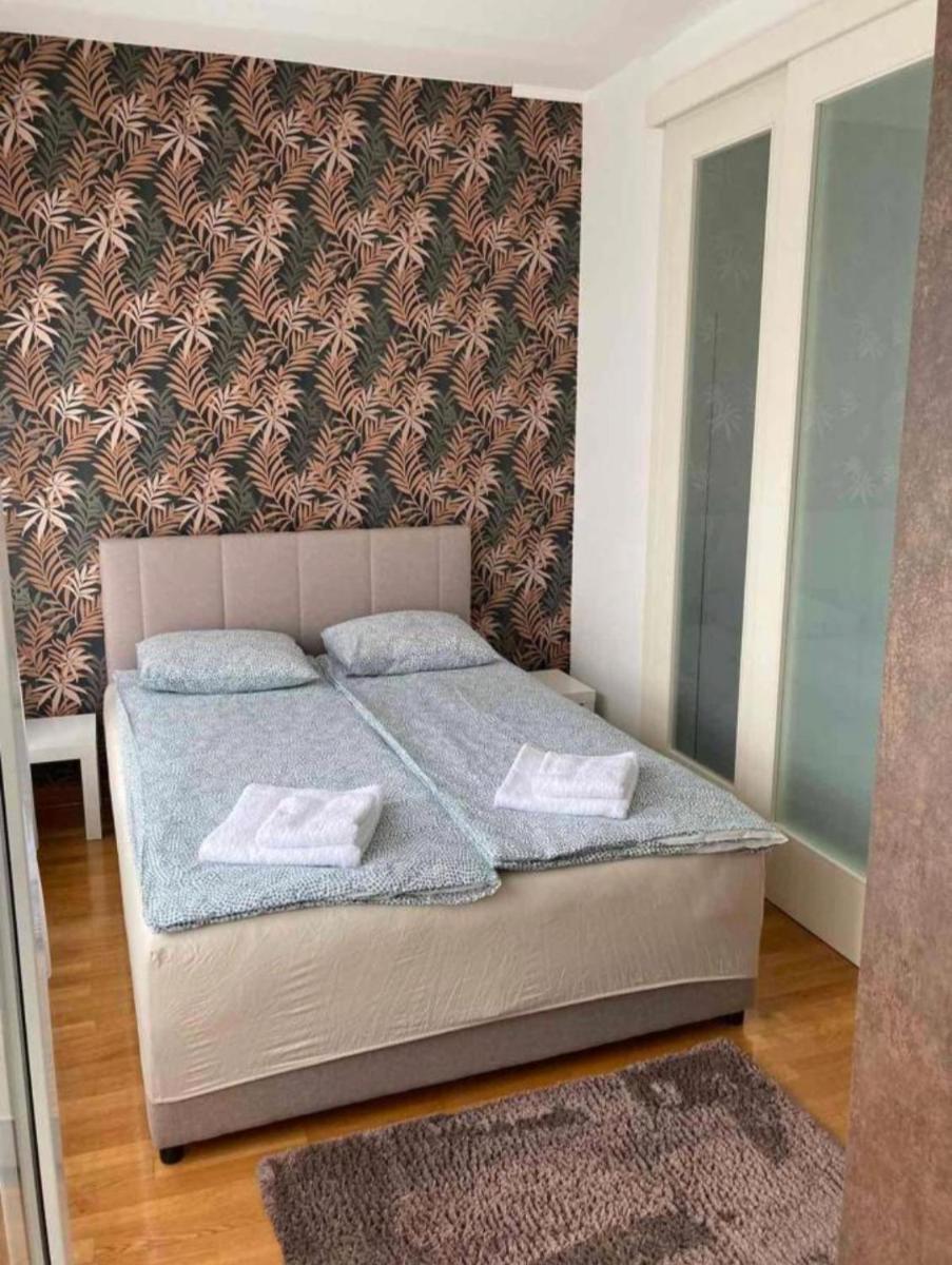 Apartment Belville, Suncokret 34 - Housity
