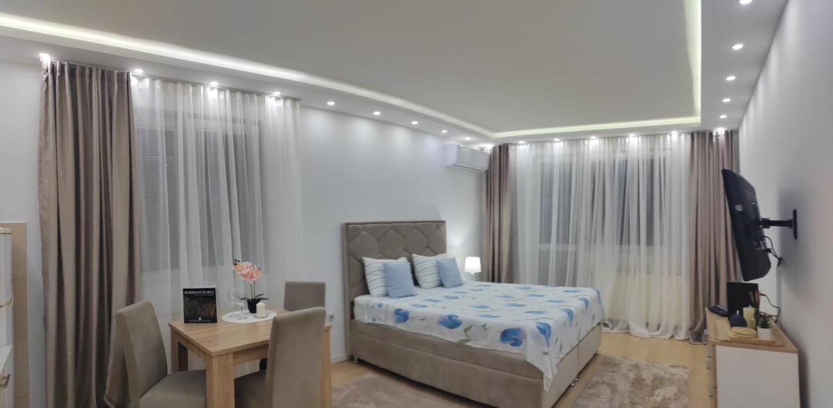 Apartment "PERLA LUX" 4 STARS by Central park included FREE Wi-Fi & Parking & Kitchen & Washing mashine & Keyless code entry & Hidden terrace - Housity
