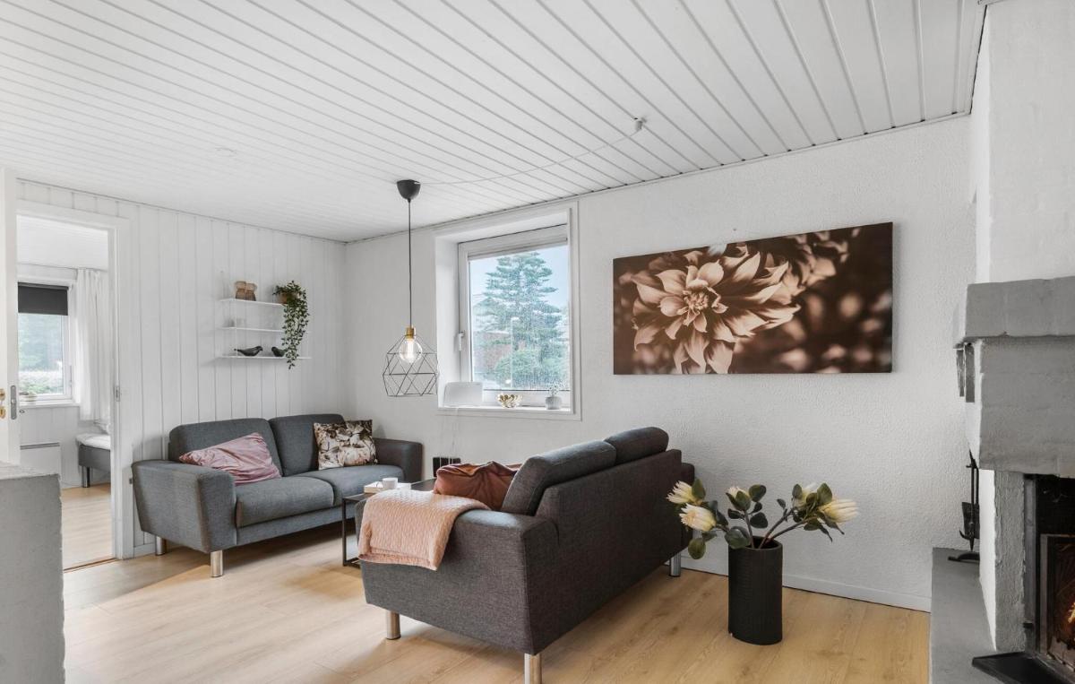 Stunning Home In Roslev With Sauna - Housity