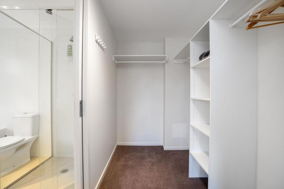 Suitetrails - Modern 2BR 2BA Apartment Close to City and ANU