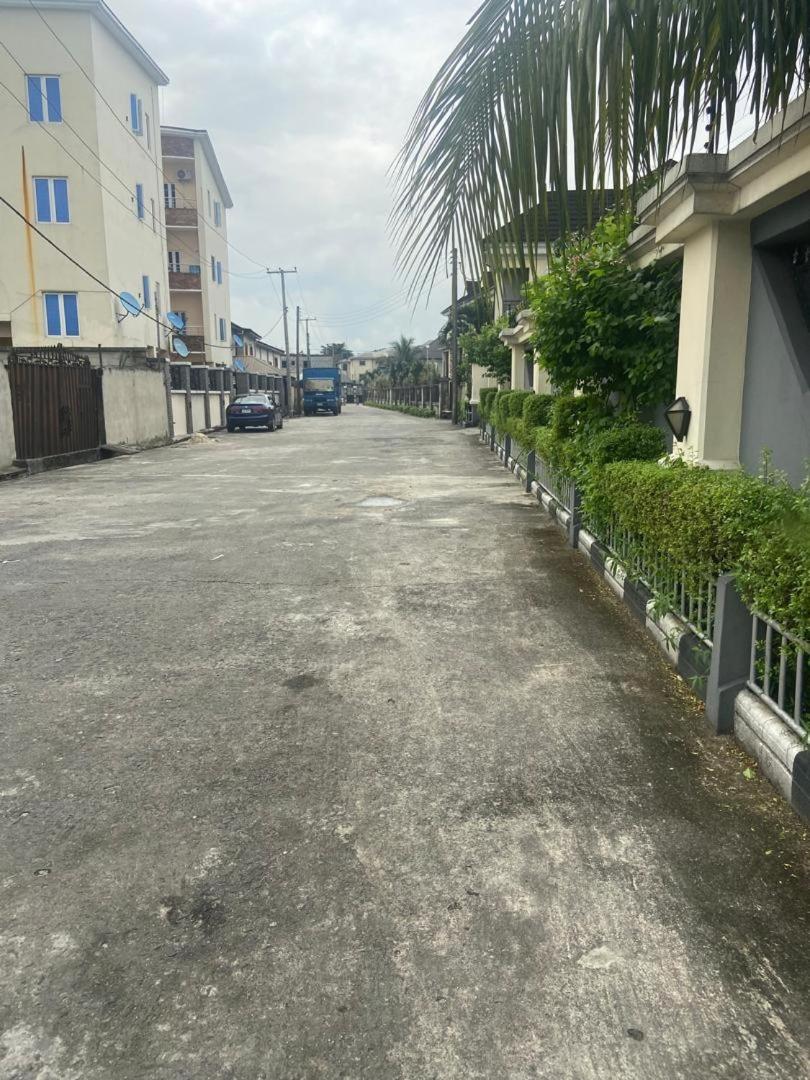 Suitetrails - Shortlet Apartment in GRA Phase2 Port Harcourt