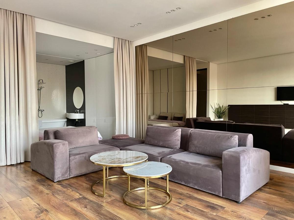 Opera Apartment - Housity
