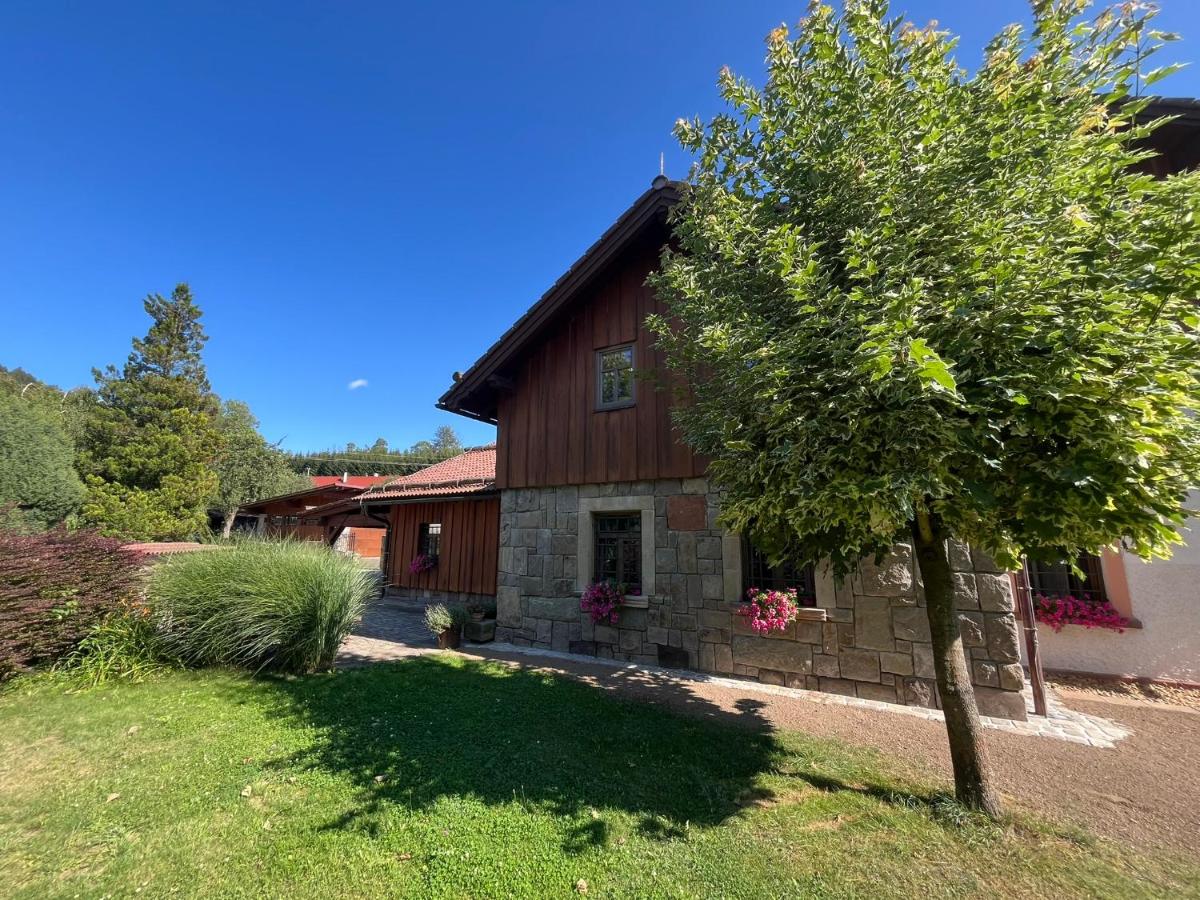 Apartmán Kamenný Dům - Housity