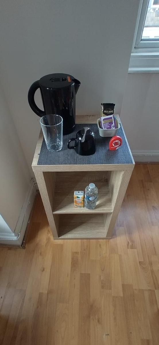 Massive double room in Manor house zone 2 - Housity