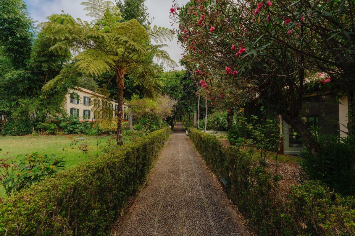 Um jardim no exterior de Quinta da Bela Vista