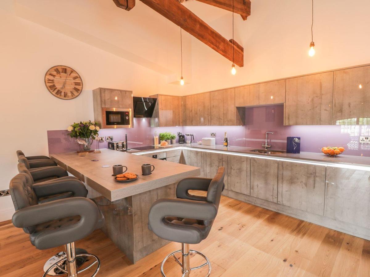 Flying Scotsman Engine Shed - Housity