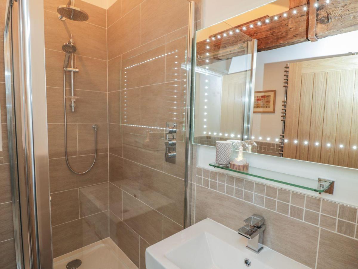 Flying Scotsman Engine Shed - Housity