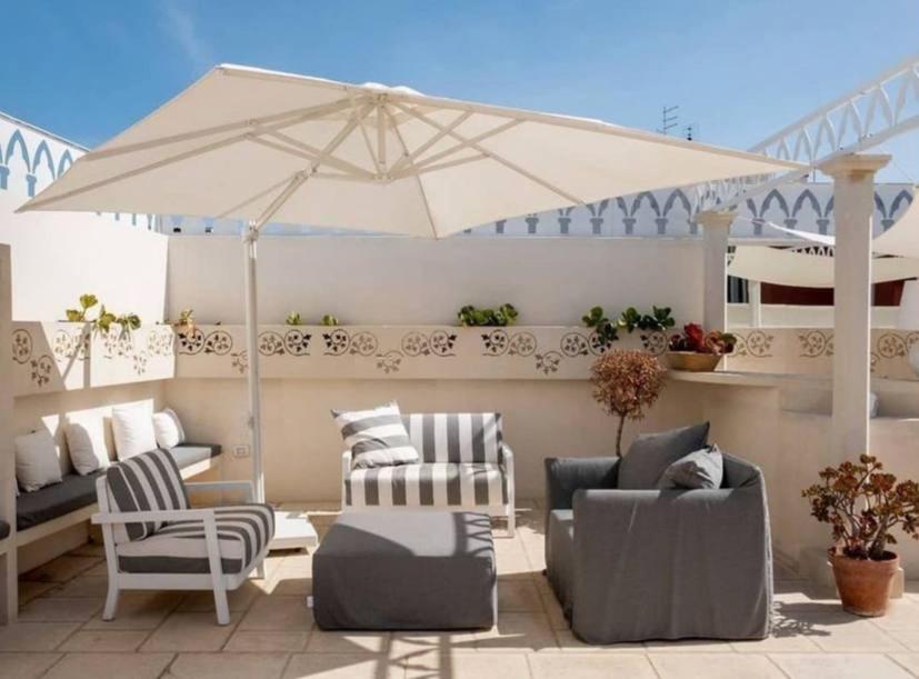 Villa Appia Luxury Suites - Housity