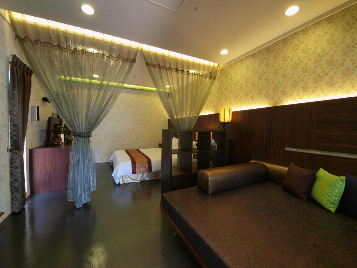 Grand Orchid Resort Villa - Housity