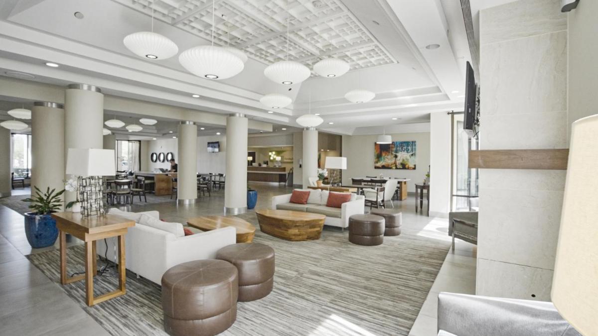 Holiday Inn Irving Las Colinas, an IHG Hotel - Housity