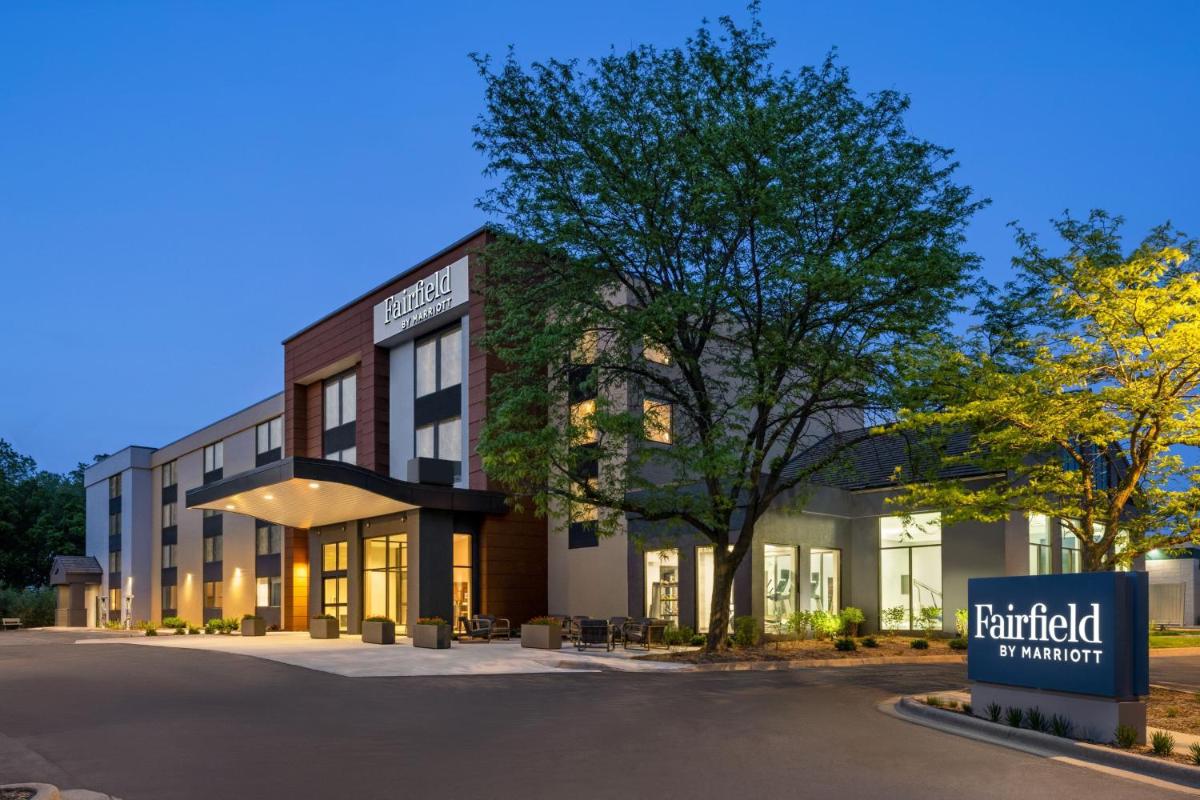 Fairfield by Marriott Inn & Suites Madison South - Housity