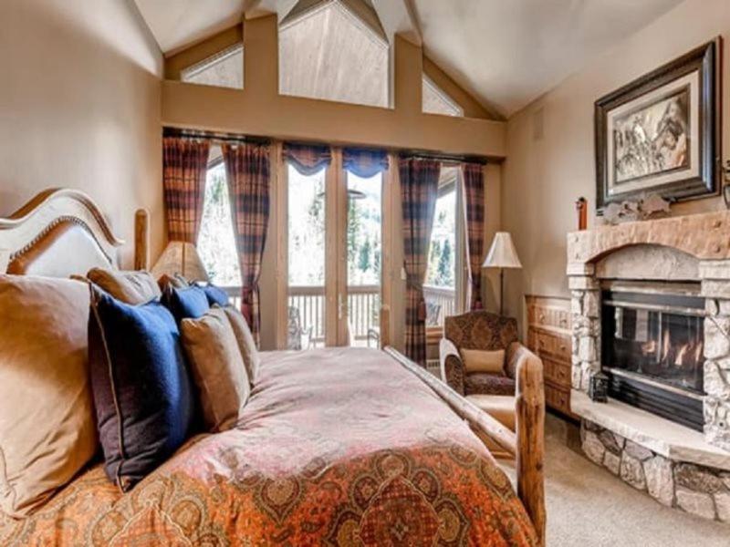 Beaver Creek Elkhorn Lodge 4 Bedroom Residence With Ski In, Ski Out Access And A Short Walk To Beaver Creek Village - Housity
