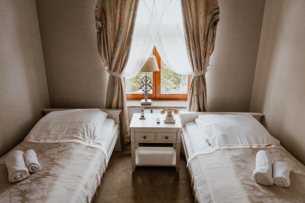 Hotel Adler - Housity