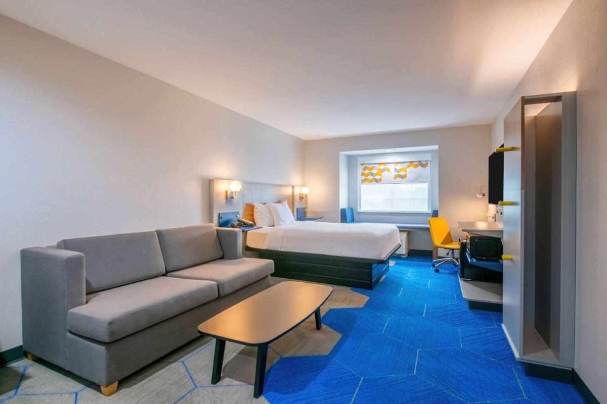 Microtel Inn and Suites by Wyndham Anderson SC - Housity