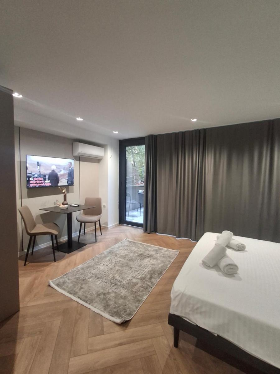 Executive Suites by Modern Living - Housity