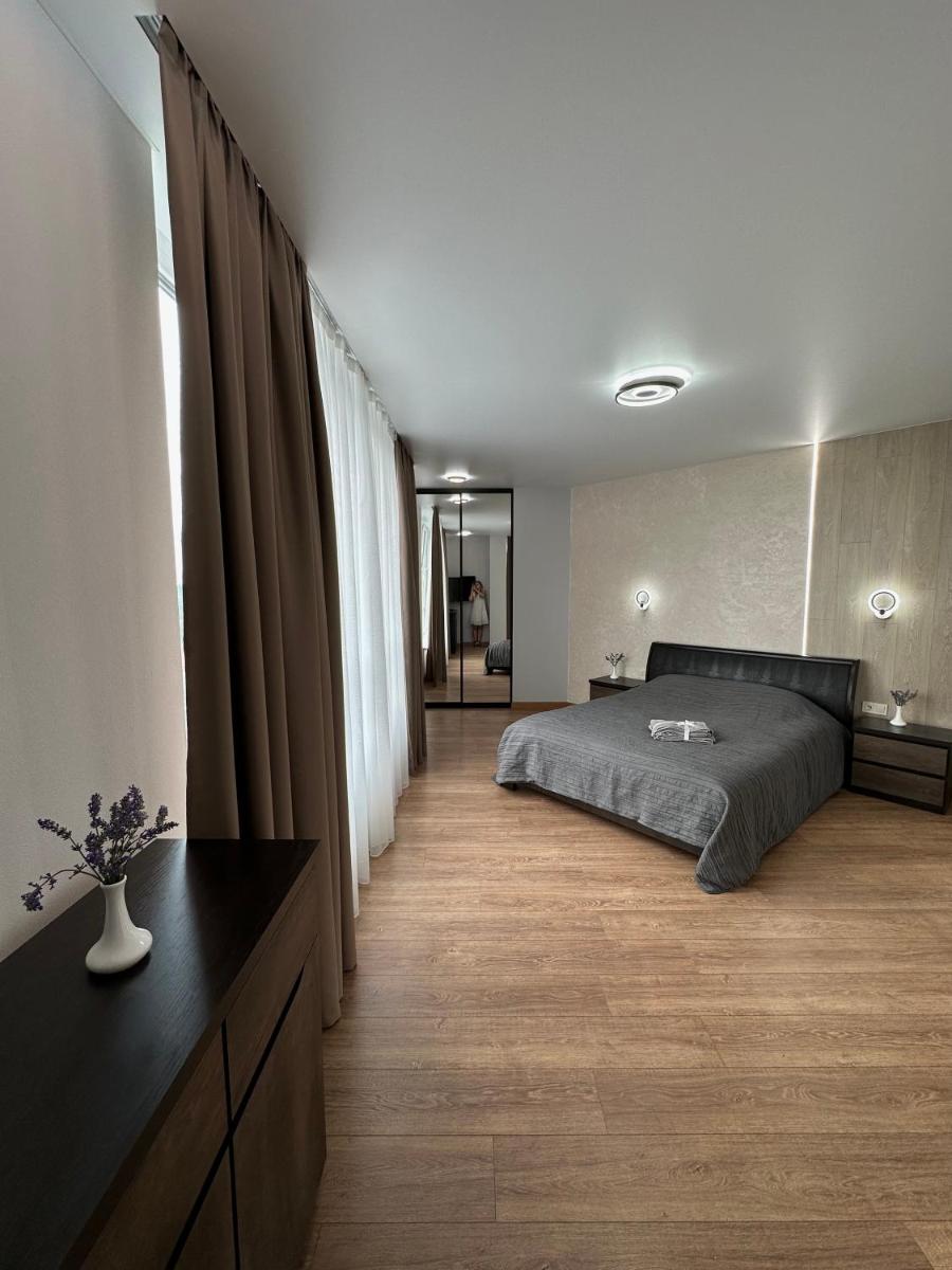 Apartamenty Stepana Bandery 35 - Housity