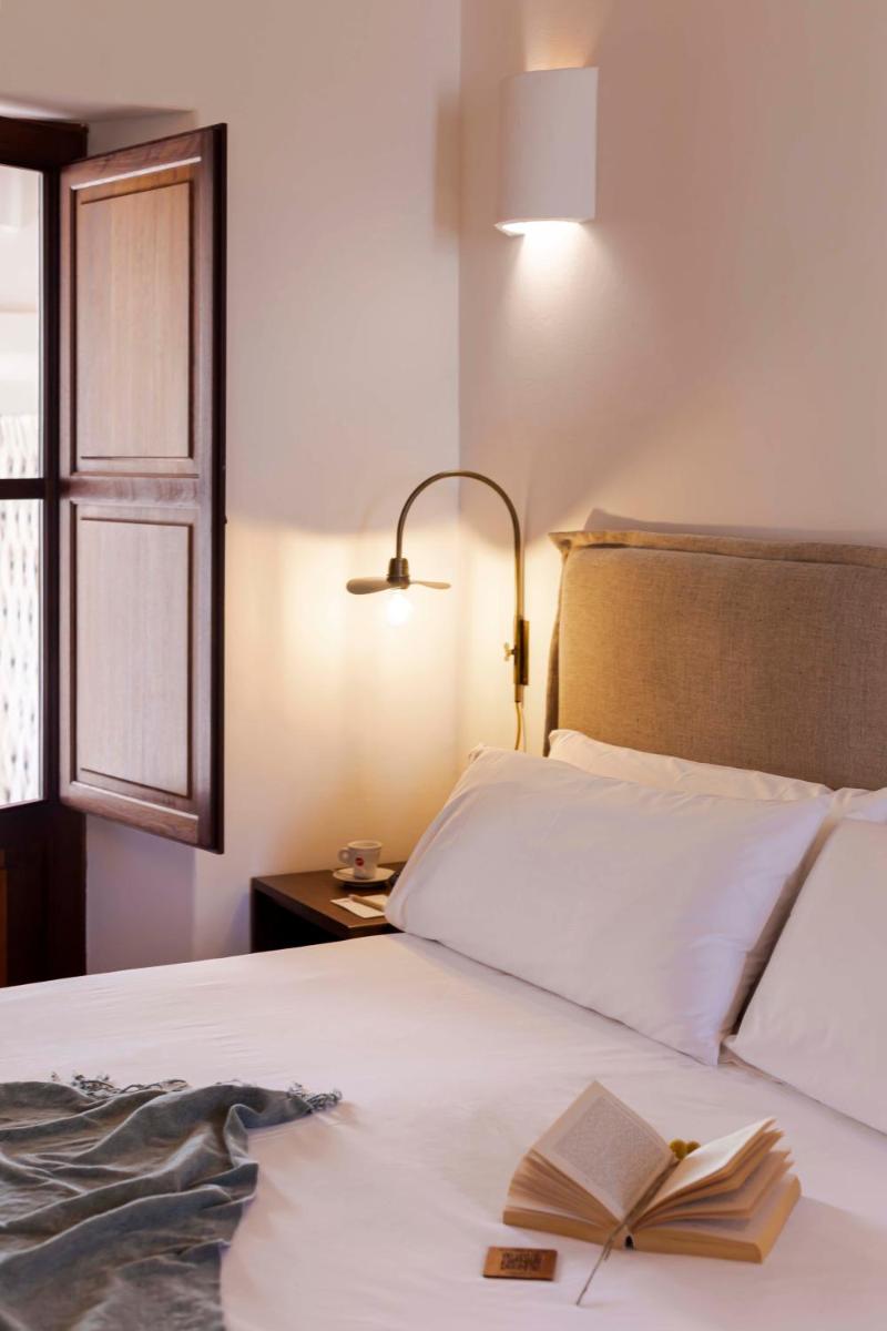 Cama o camas de una habitación en Ca Na Xica - Hotel & Spa