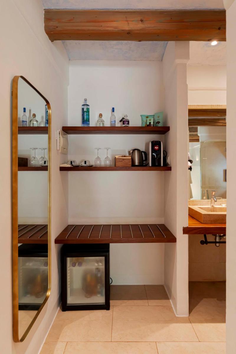 Una cocina o zona de cocina en Ca Na Xica - Hotel & Spa