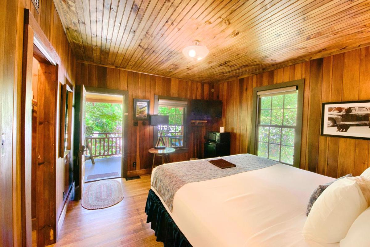 Historic Tapoco Lodge - Housity
