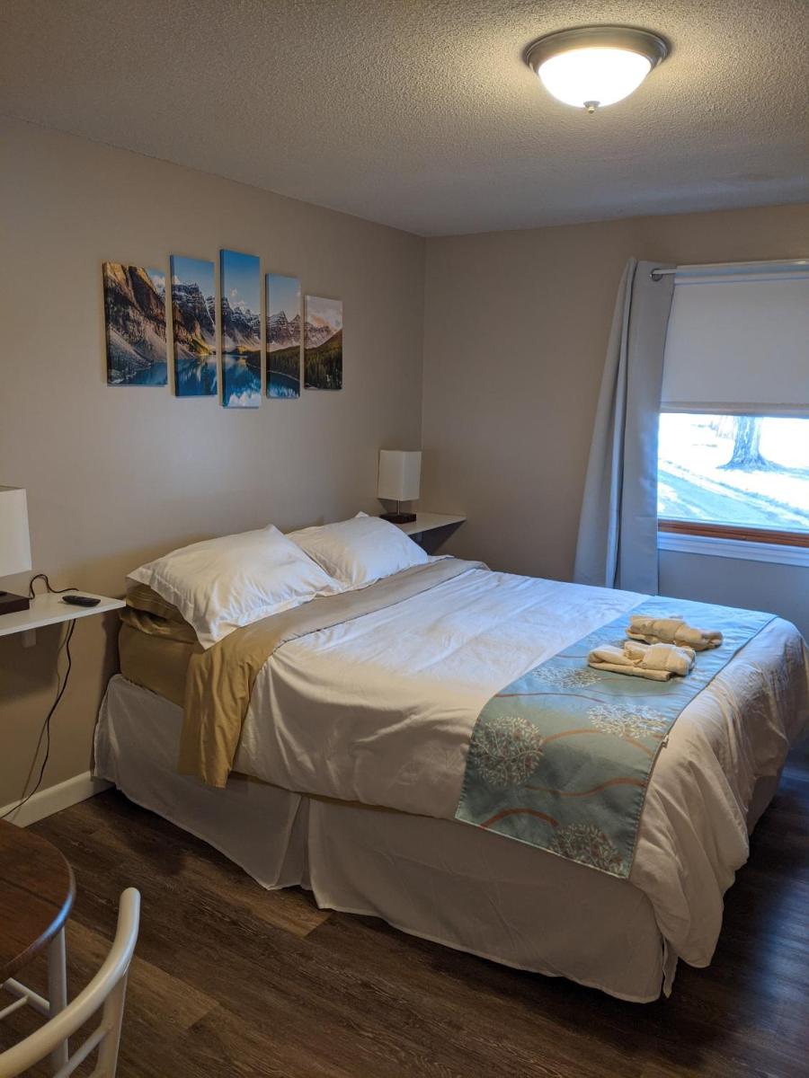 Lake Shore Farm Inn - Housity