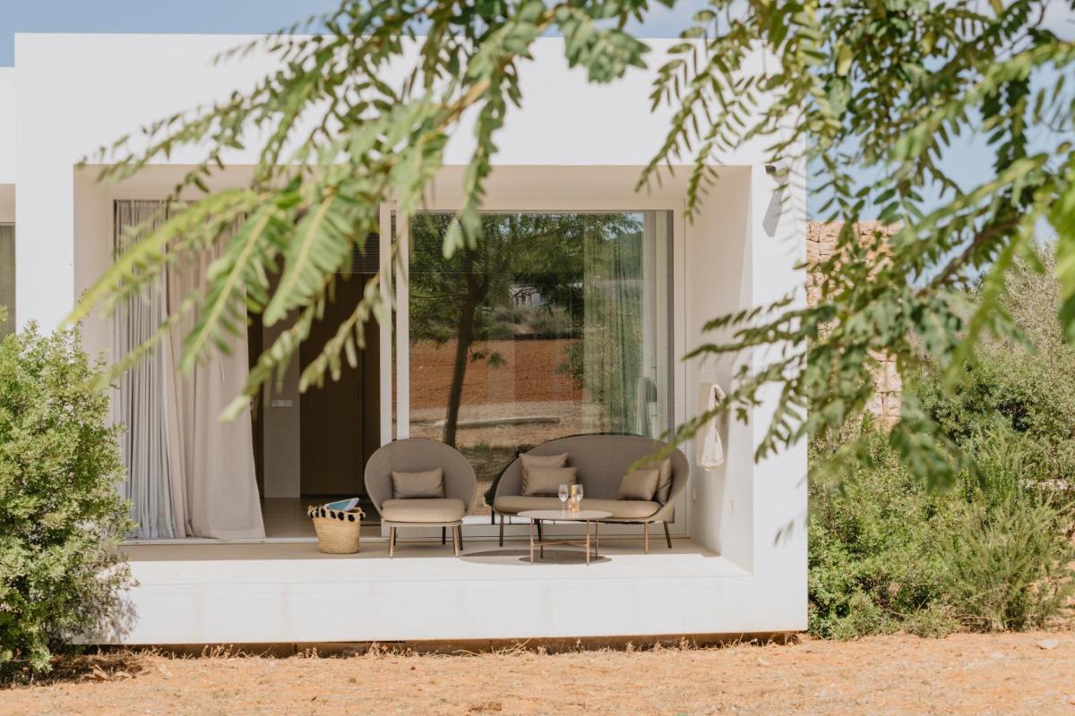 Un balcón o terraza de Ca Na Xica - Hotel & Spa