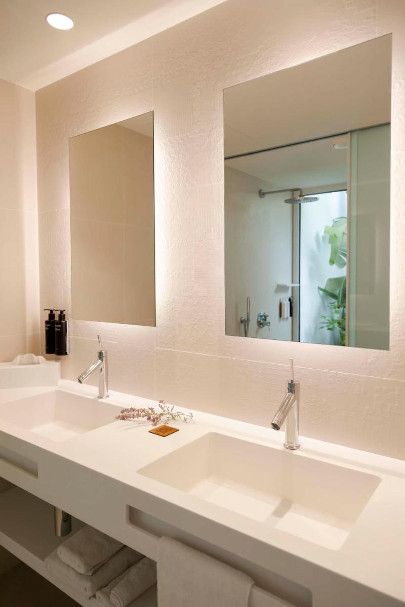 Un baño de Ca Na Xica - Hotel & Spa