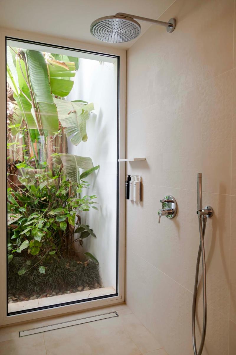Un baño de Ca Na Xica - Hotel & Spa
