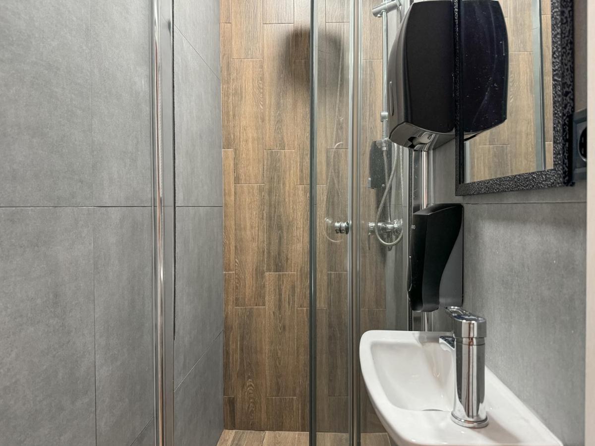 Apartments White Pearl Sadova - Housity