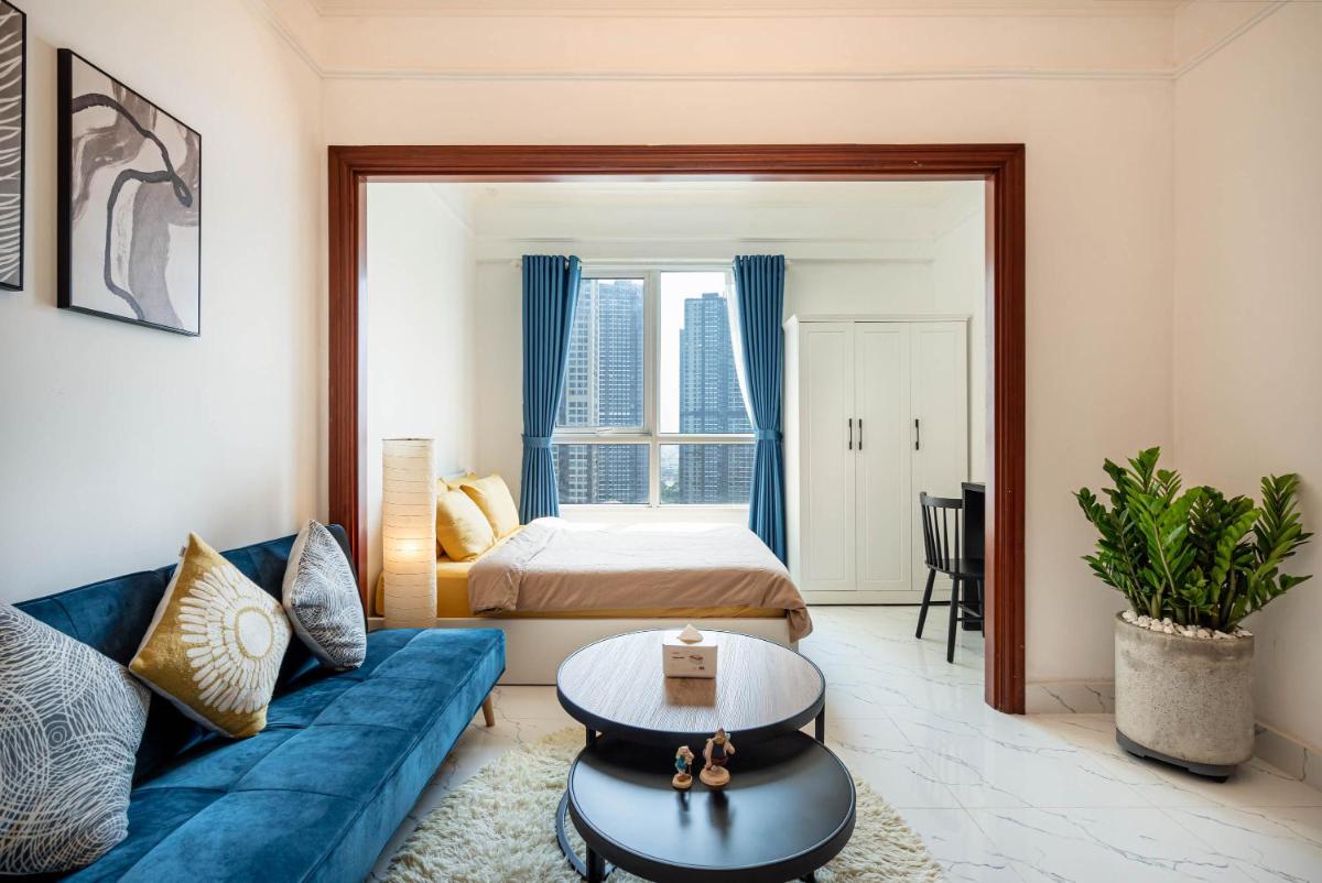 The Manor 2 Luxury Apartment Free roof top pool - Housity