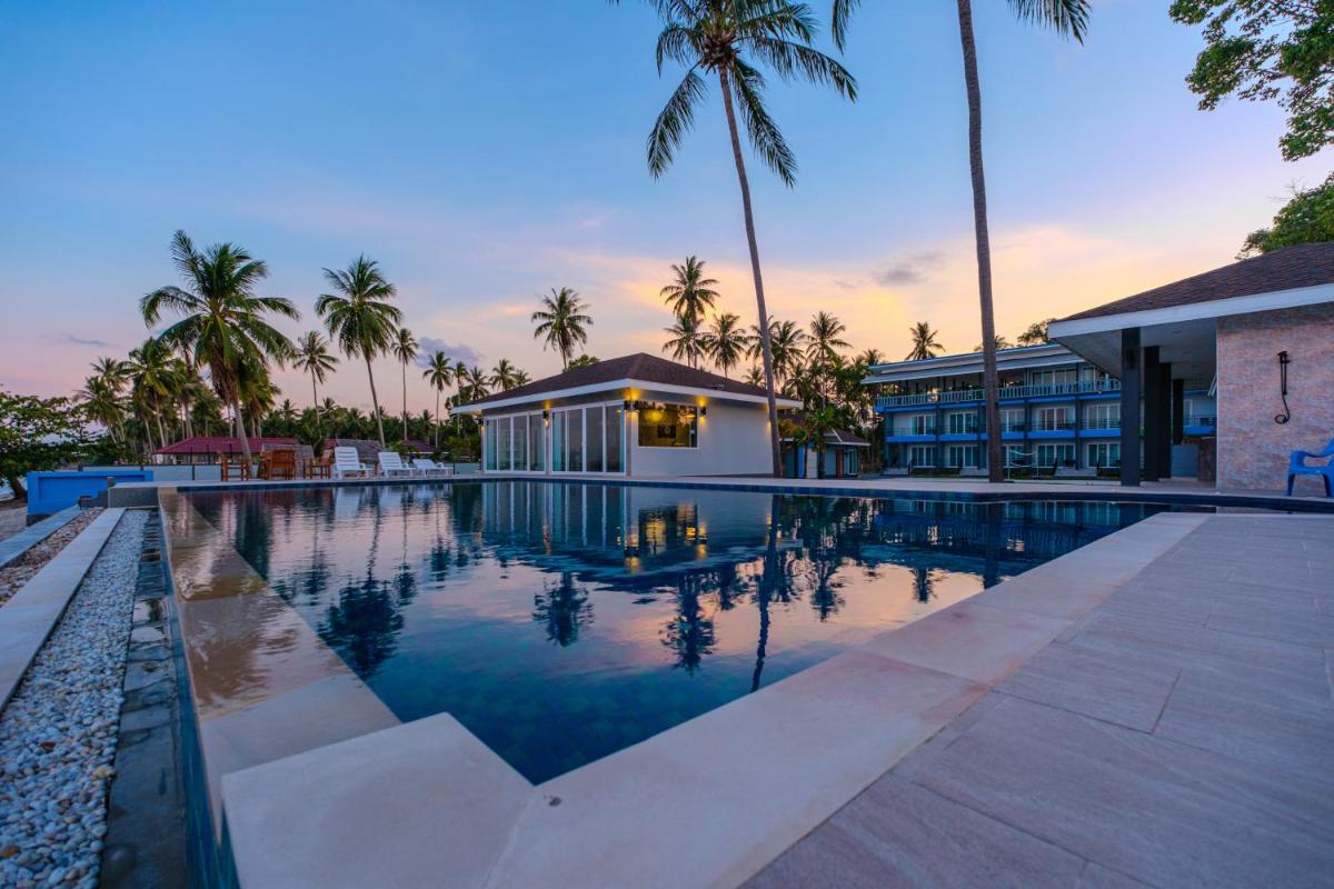 Reboot Beach Resort, Restaurant, and Coffee Shop - Housity