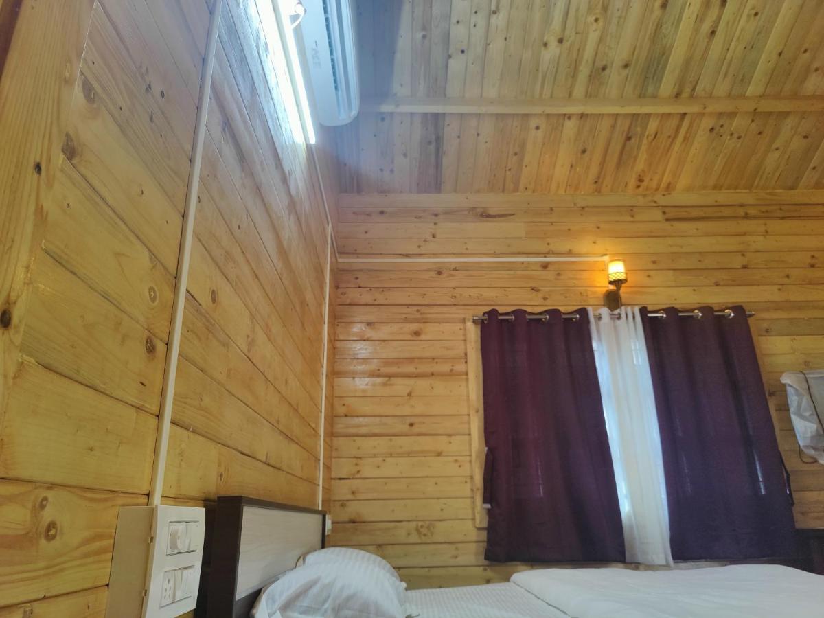 Kalarava Forest in - Housity