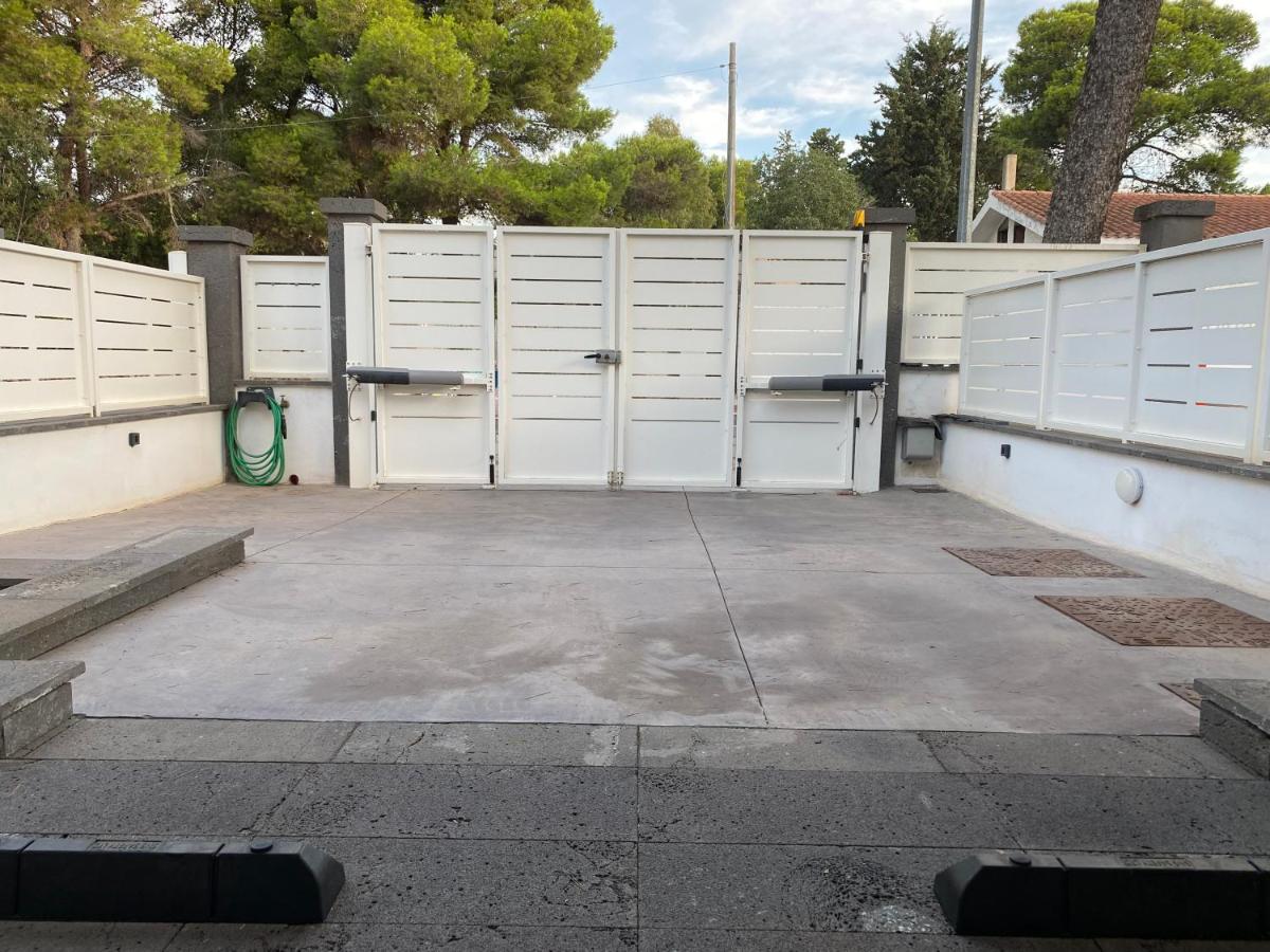 Nuova Residenza dei 7 Pini a pochi passi dal mare - Housity
