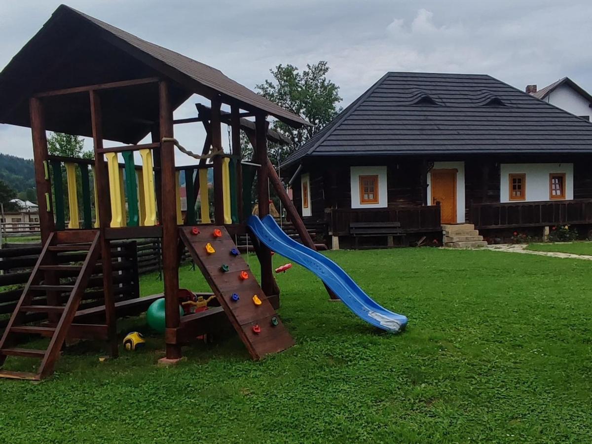 La căsuța cu amintiri - Housity