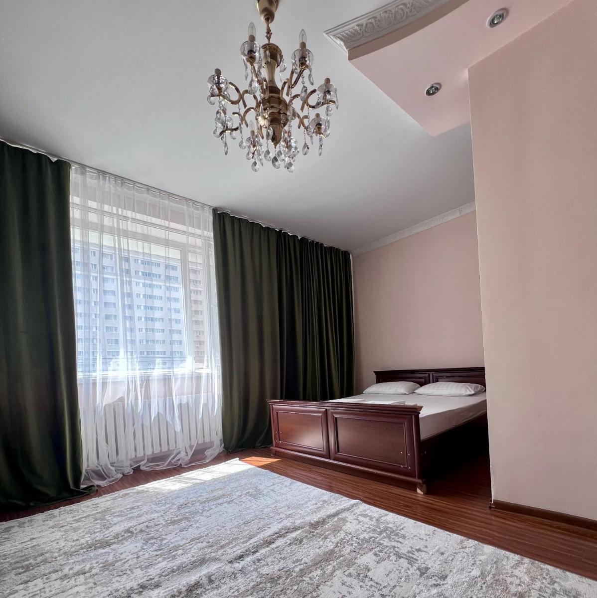7 Возле Байтерека уютная квартира для 1-4 человек - Housity