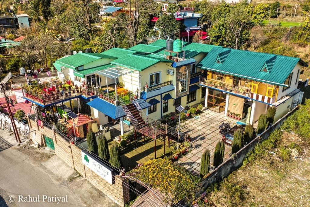 The Walnut Creek - Housity