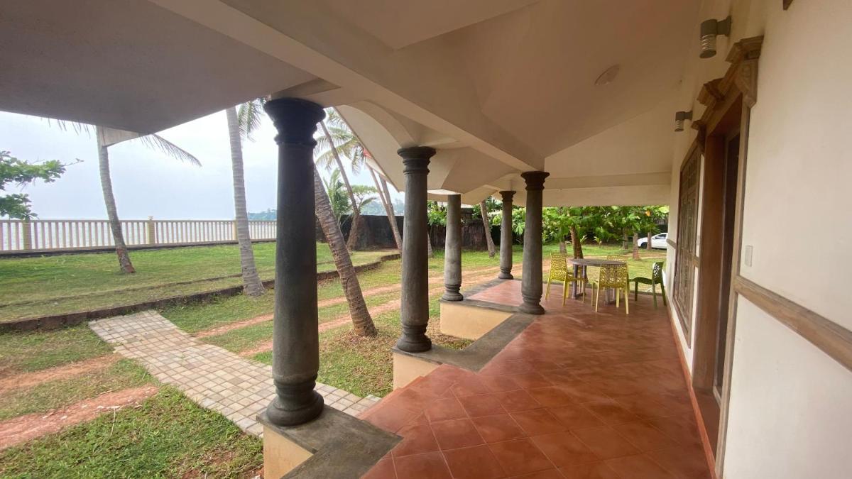 Willo stays The Metro Landsend Beach Resorts - Housity