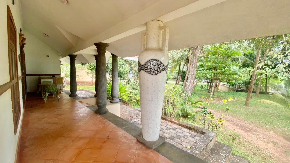 Willo stays The Metro Landsend Beach Resorts - Housity