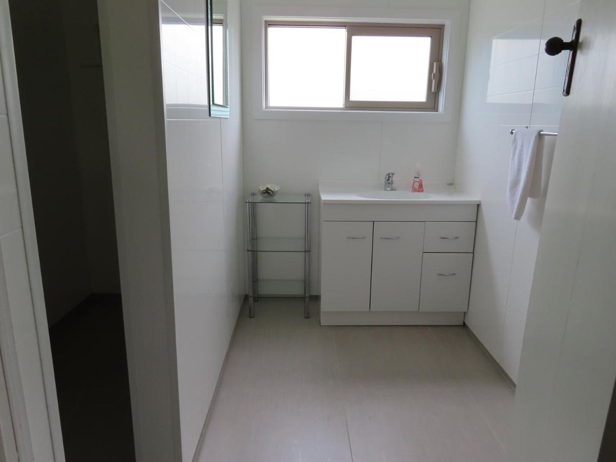 Glendale River View - Housity