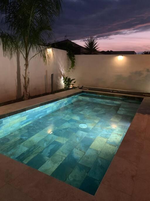 Villa Home cinéma piscine - Housity
