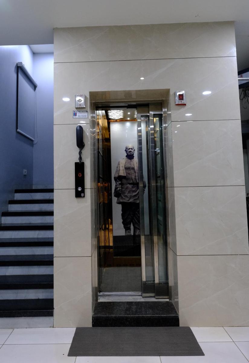 Hotel Sai Unity Room - Housity