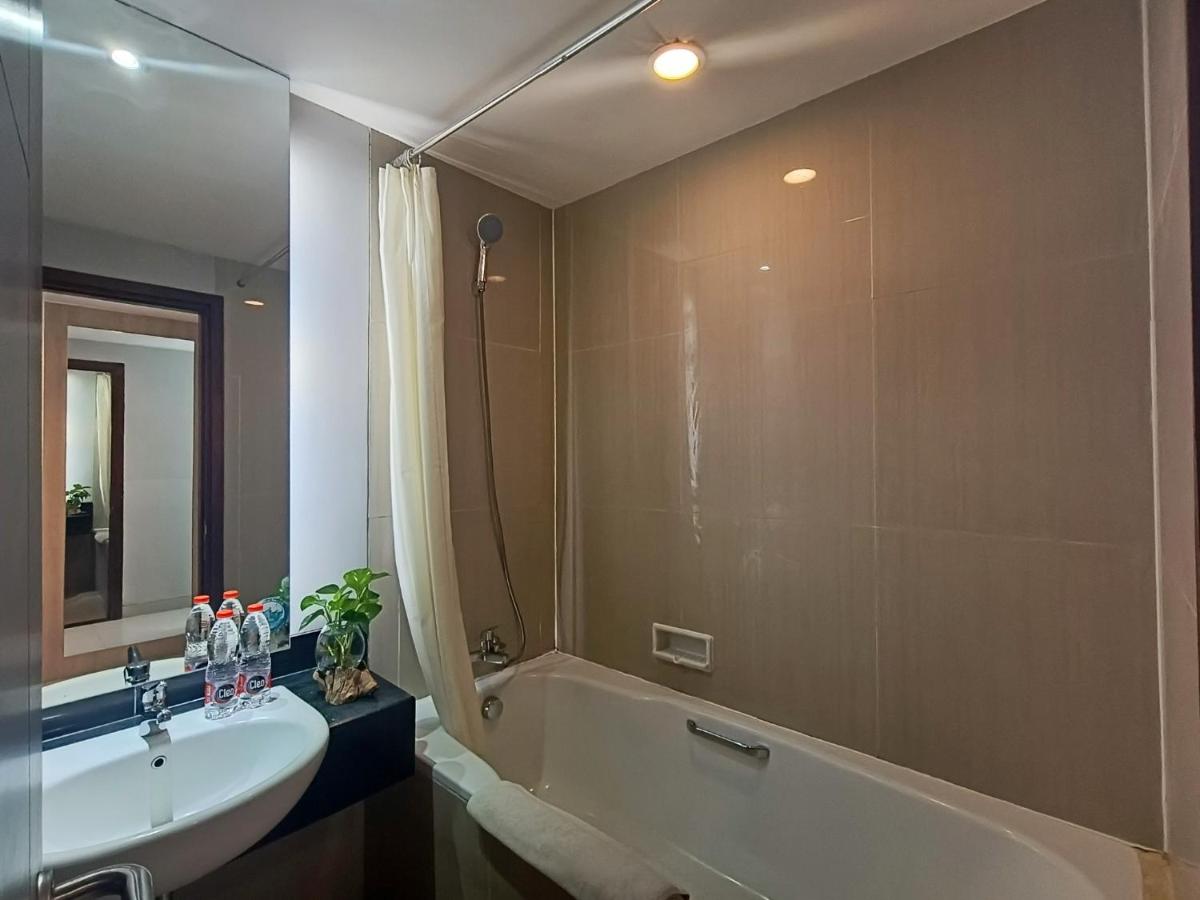 Grand Cakra Hotel Malang - Housity
