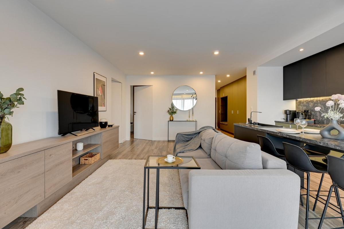 Downtown Apartments Aura - Riverside & Parking - Housity