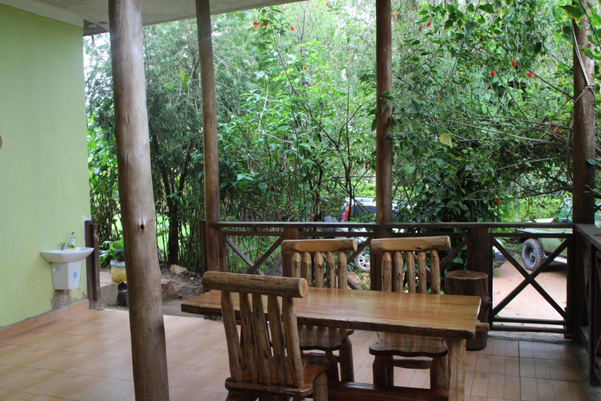 Kibale Eco-Home - Housity