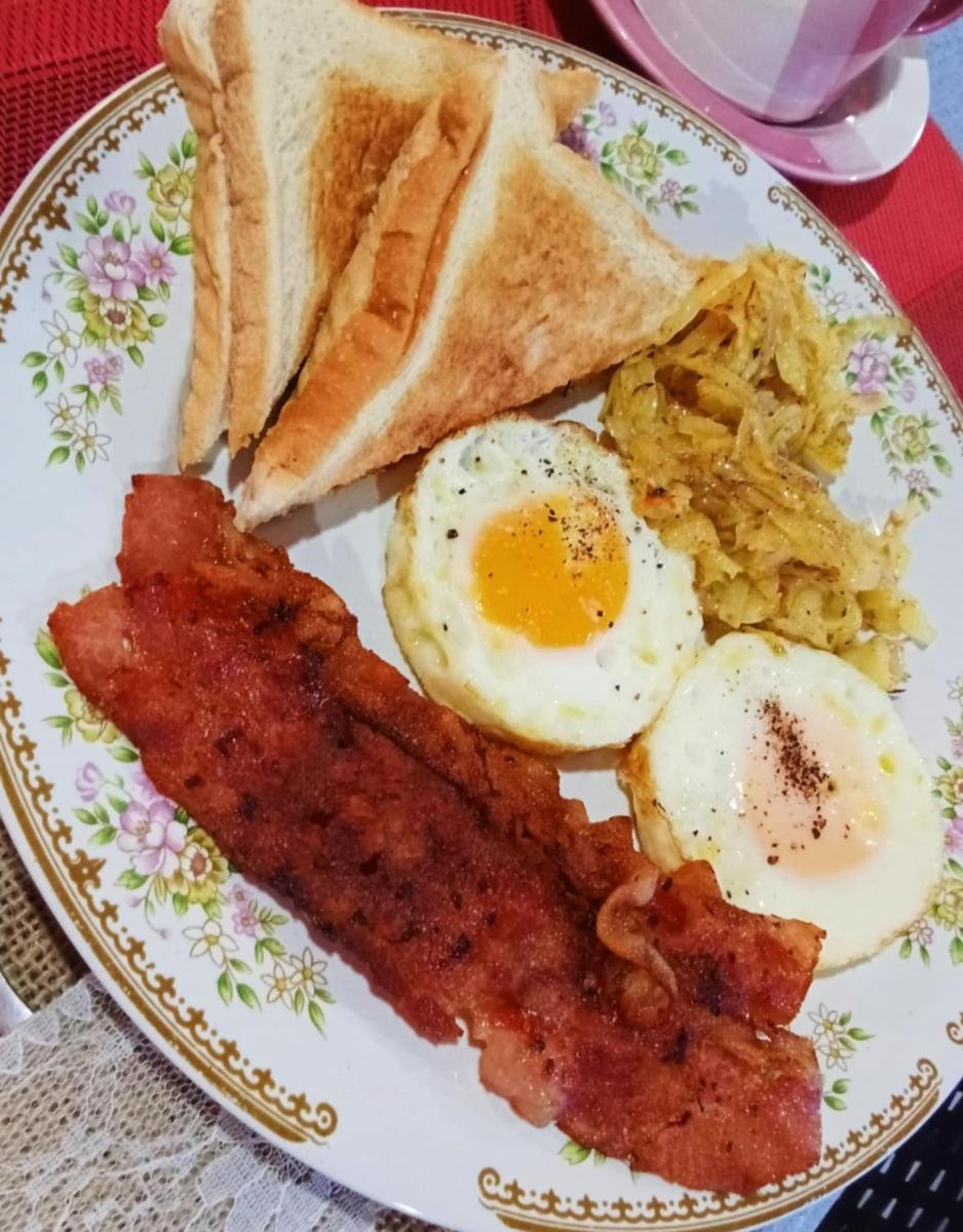 Joe's Dawgs Staycation - Housity