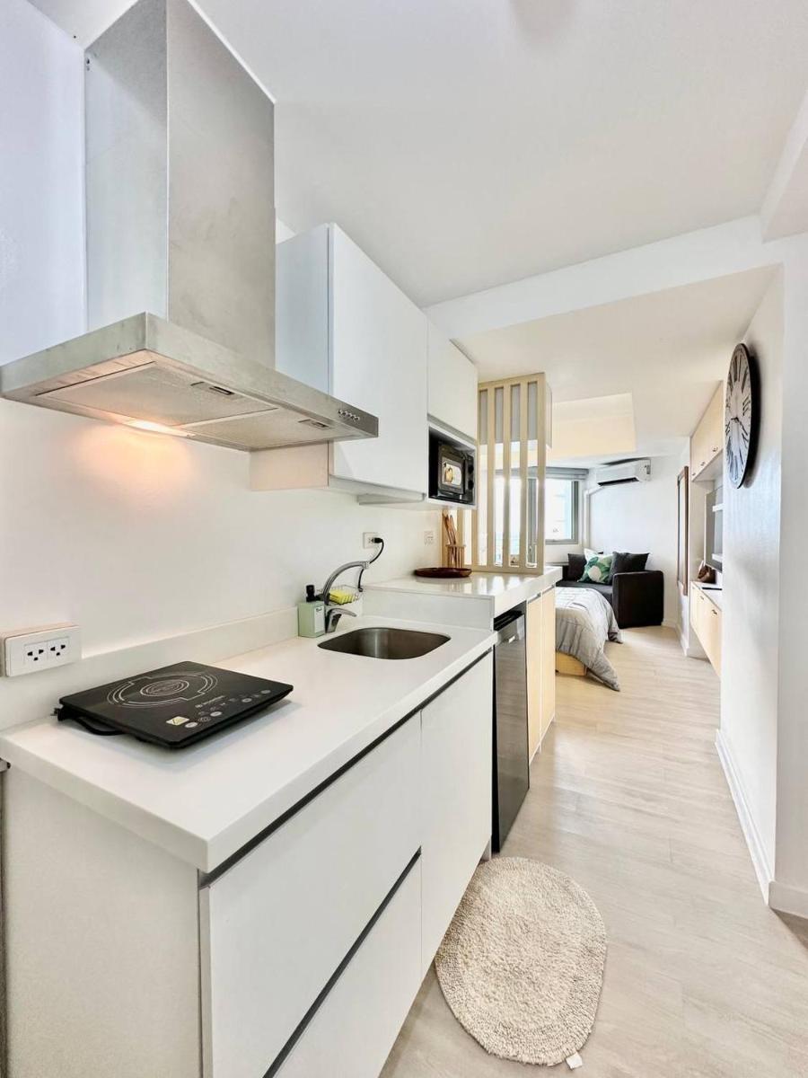 Azure North Staycations - Modern Bali - Housity