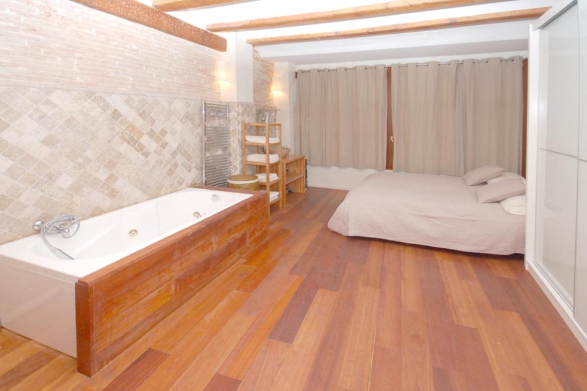 Beds & Breaks Ravel I - Hizvo